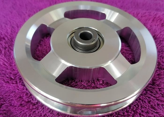 Roues multifonctionnelles de poulie de câble d'acier d'équipement de forme physique de 4,5 pouces pour des clubs de santé